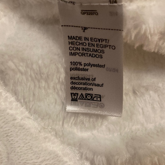 Calvin Klein Embossed White Robe - Picture 5 of 7